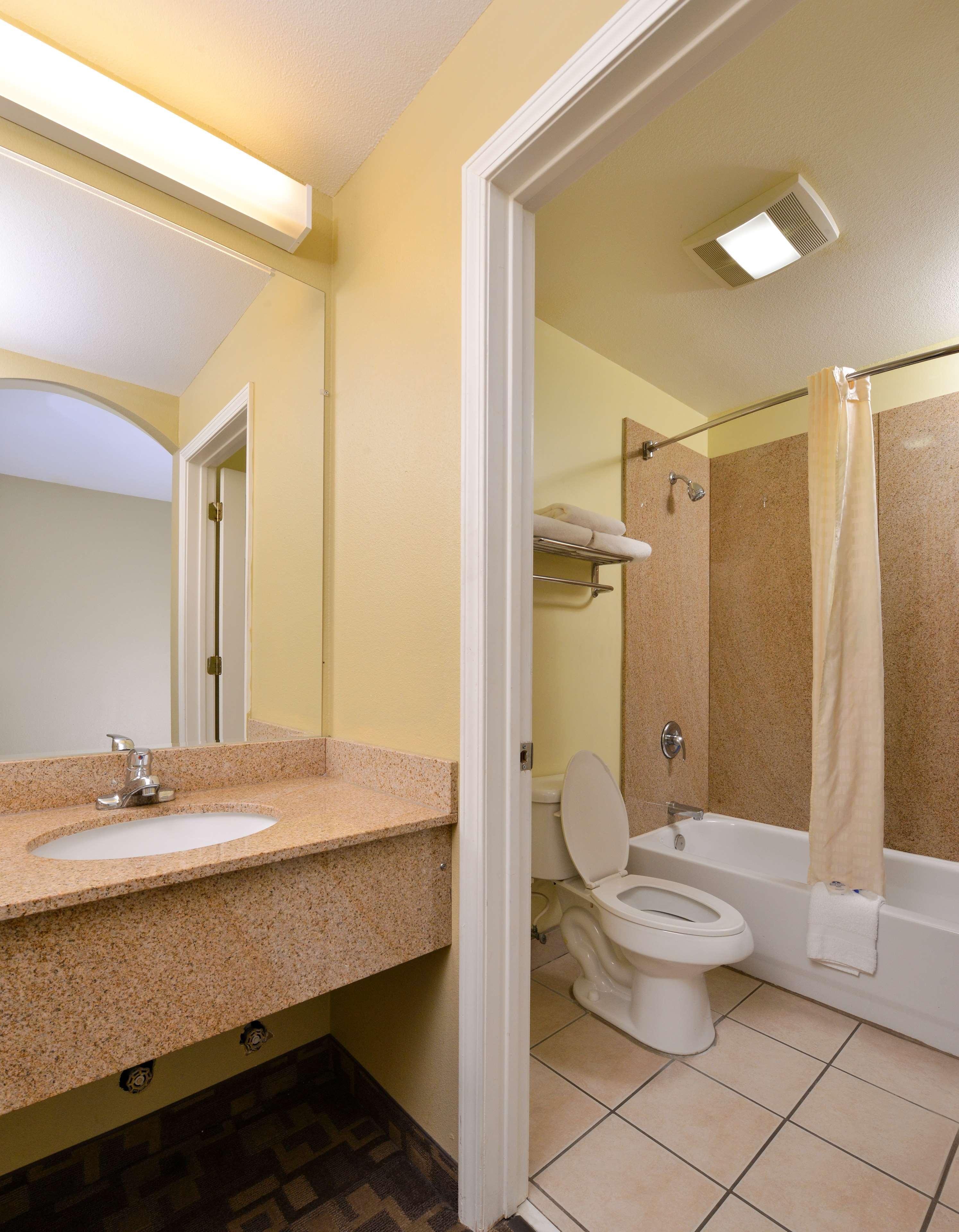 Americas Best Value Inn And Suites Little Rock Exteriér fotografie