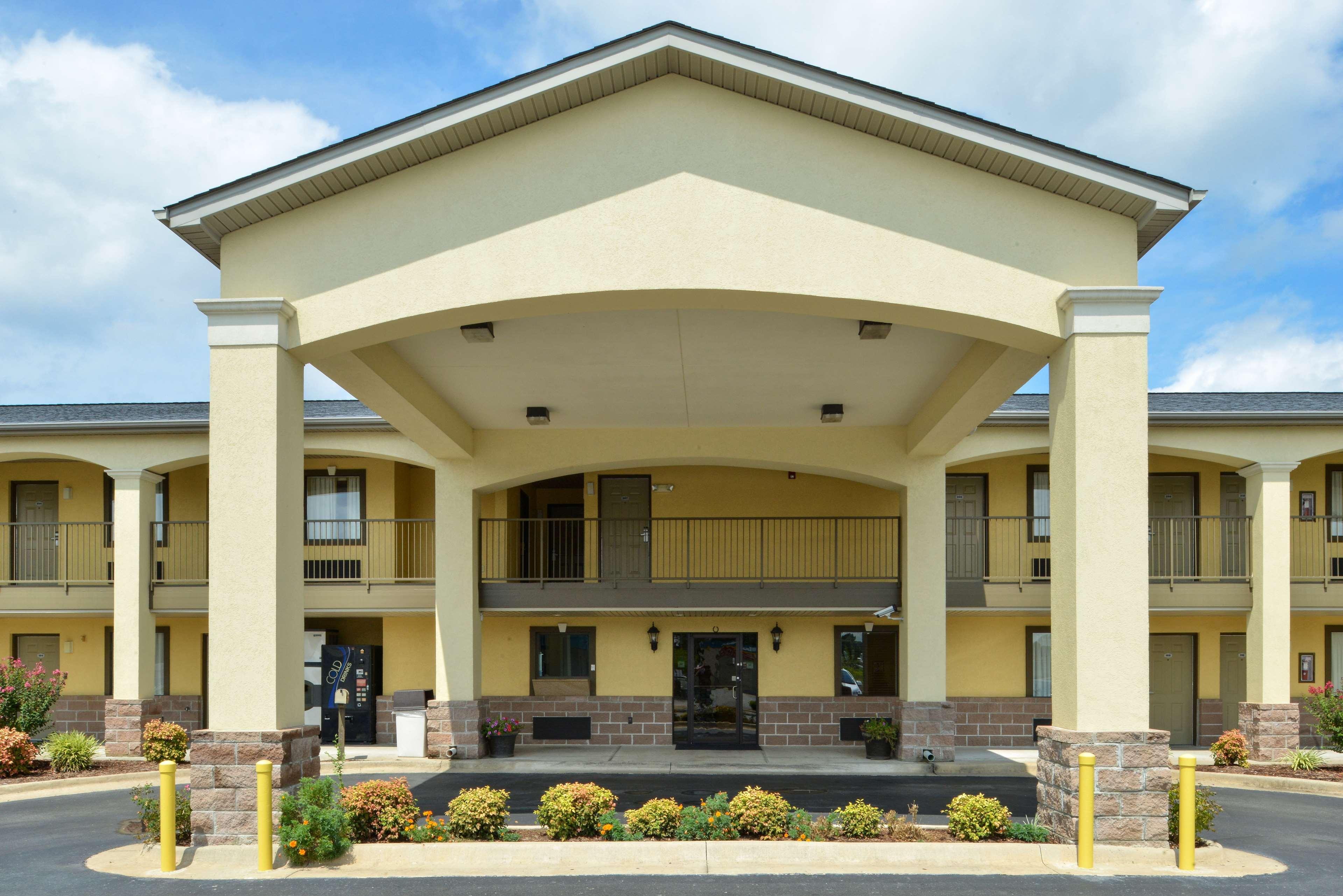 Americas Best Value Inn And Suites Little Rock Exteriér fotografie