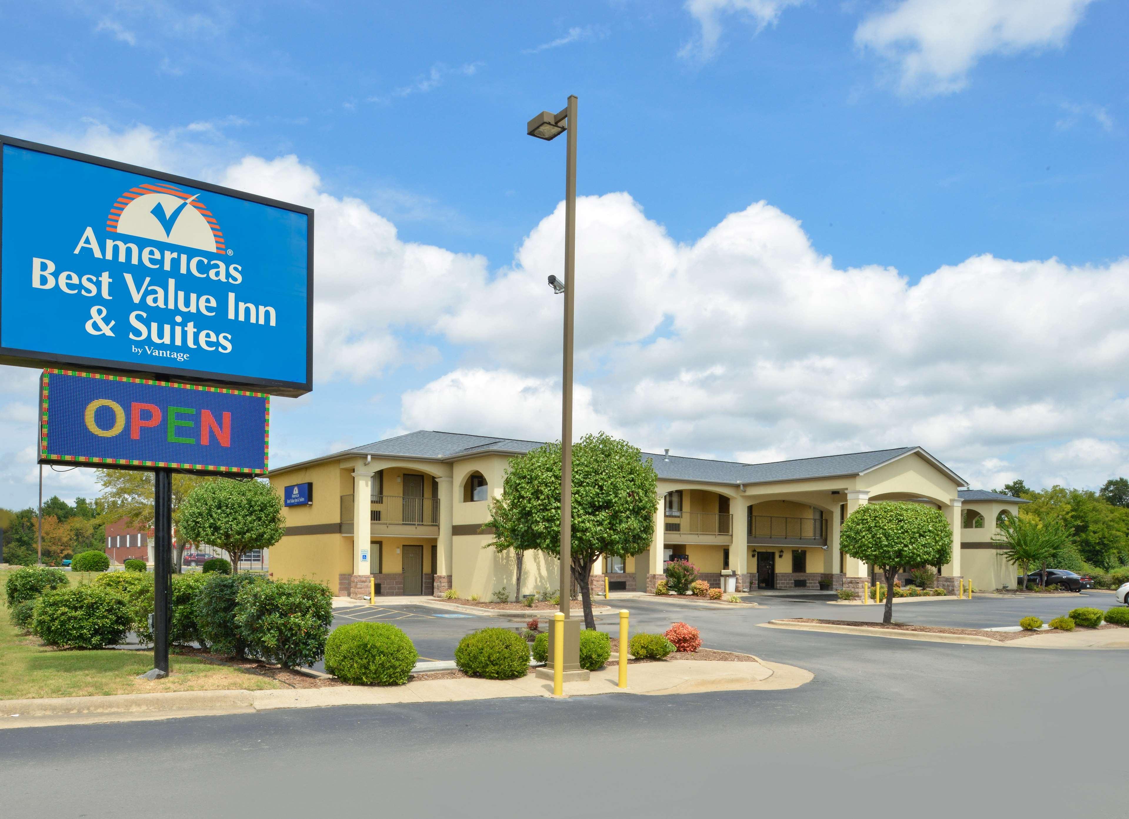 Americas Best Value Inn And Suites Little Rock Exteriér fotografie