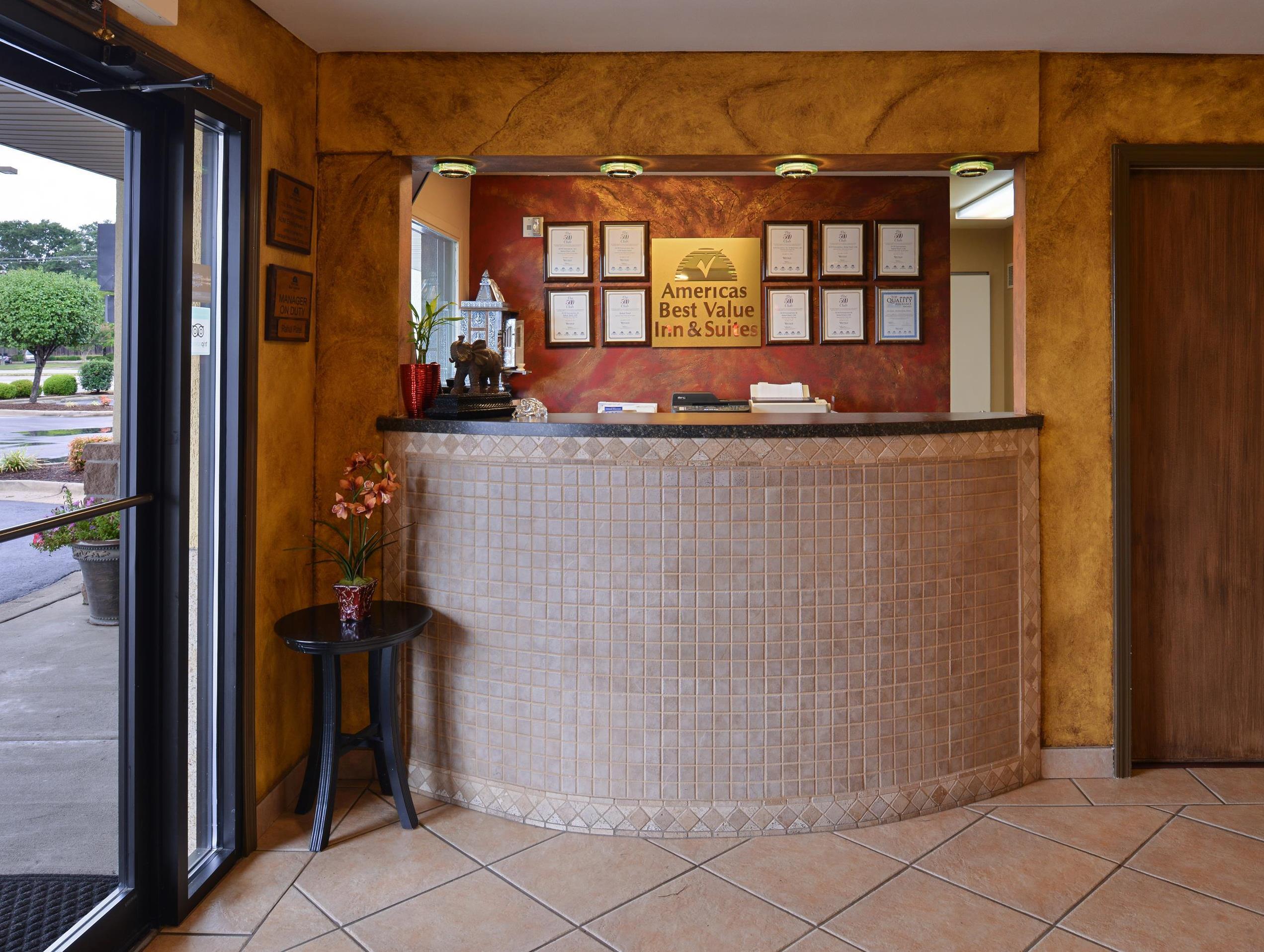 Americas Best Value Inn And Suites Little Rock Exteriér fotografie