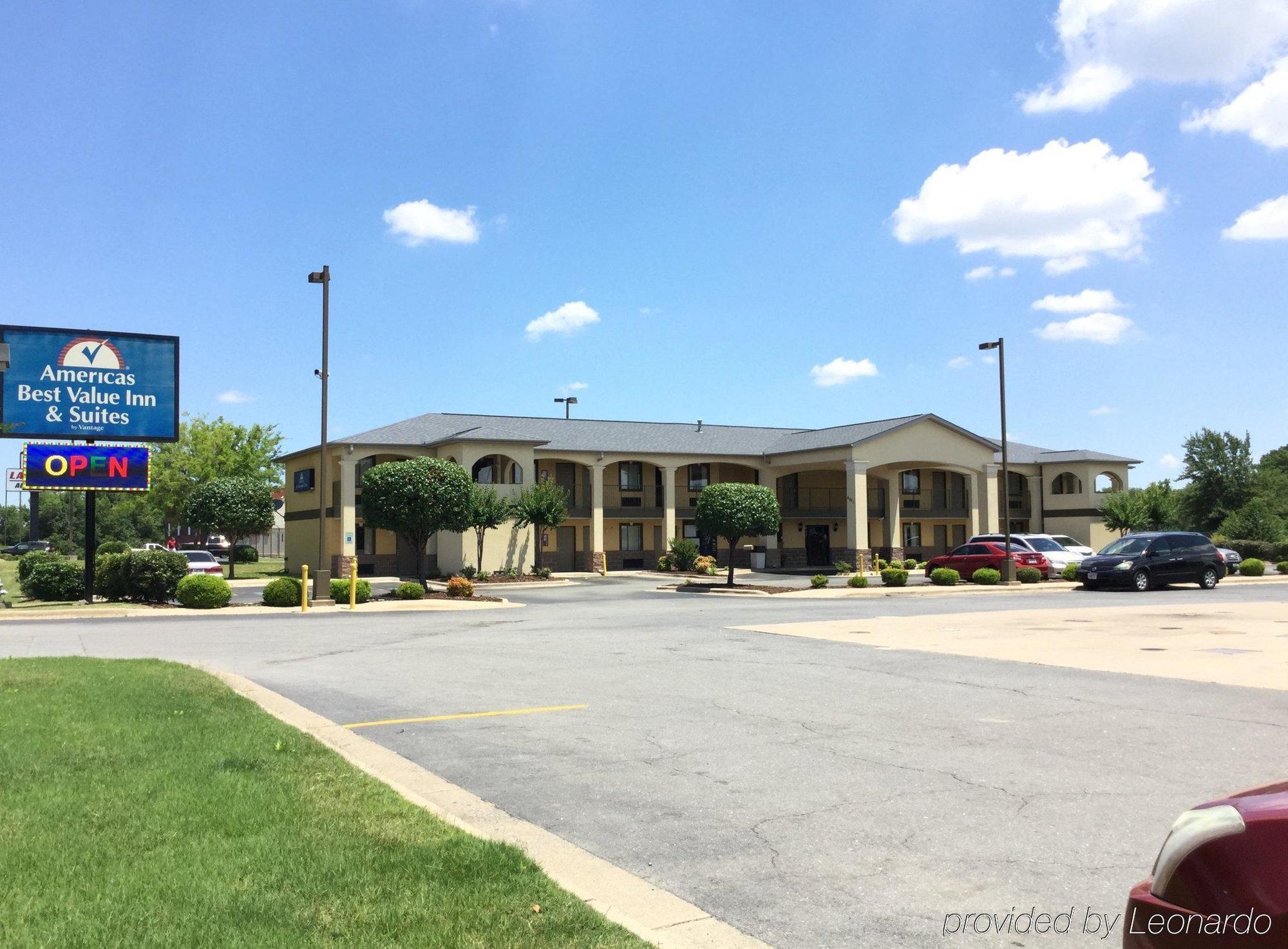 Americas Best Value Inn And Suites Little Rock Exteriér fotografie