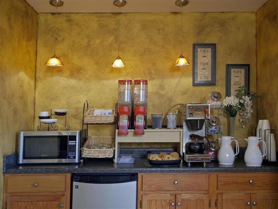 Americas Best Value Inn And Suites Little Rock Exteriér fotografie